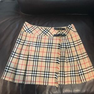Burberry Pleated Wool Nova Check Skirt